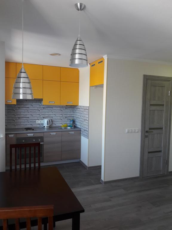 Apartmens Near Metalist Lägenhet Charkiv Exteriör bild